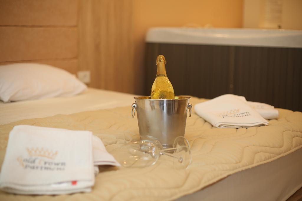 ג'אגודינה Gold Crown Apartments מראה חיצוני תמונה