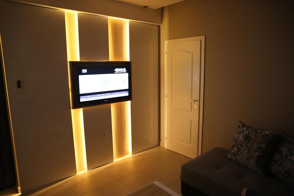 ג'אגודינה Gold Crown Apartments מראה חיצוני תמונה