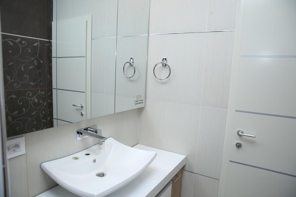 ג'אגודינה Gold Crown Apartments מראה חיצוני תמונה